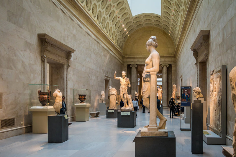 Pedestal Styles That Can Transform Your Museum Display Layout